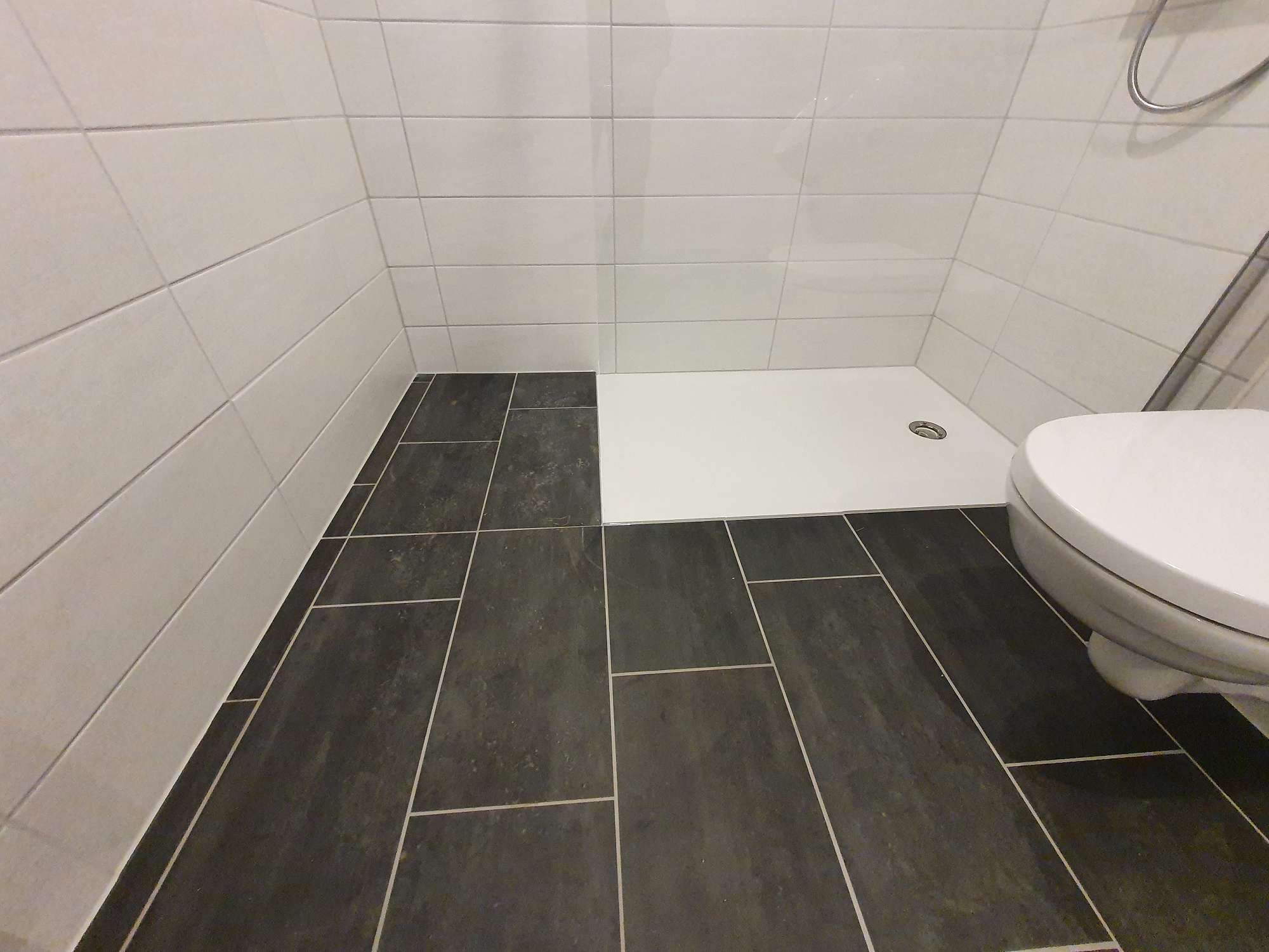 Fliesenbündige Duschwanne